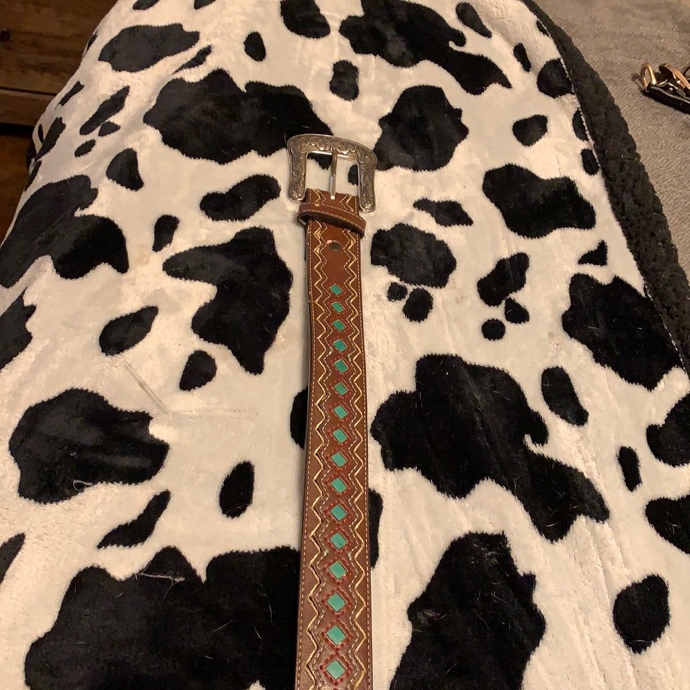 Ariat belt size small